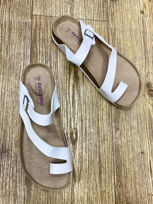 BUCKLE CORK SANDALS{TOE RING CUSTOM}