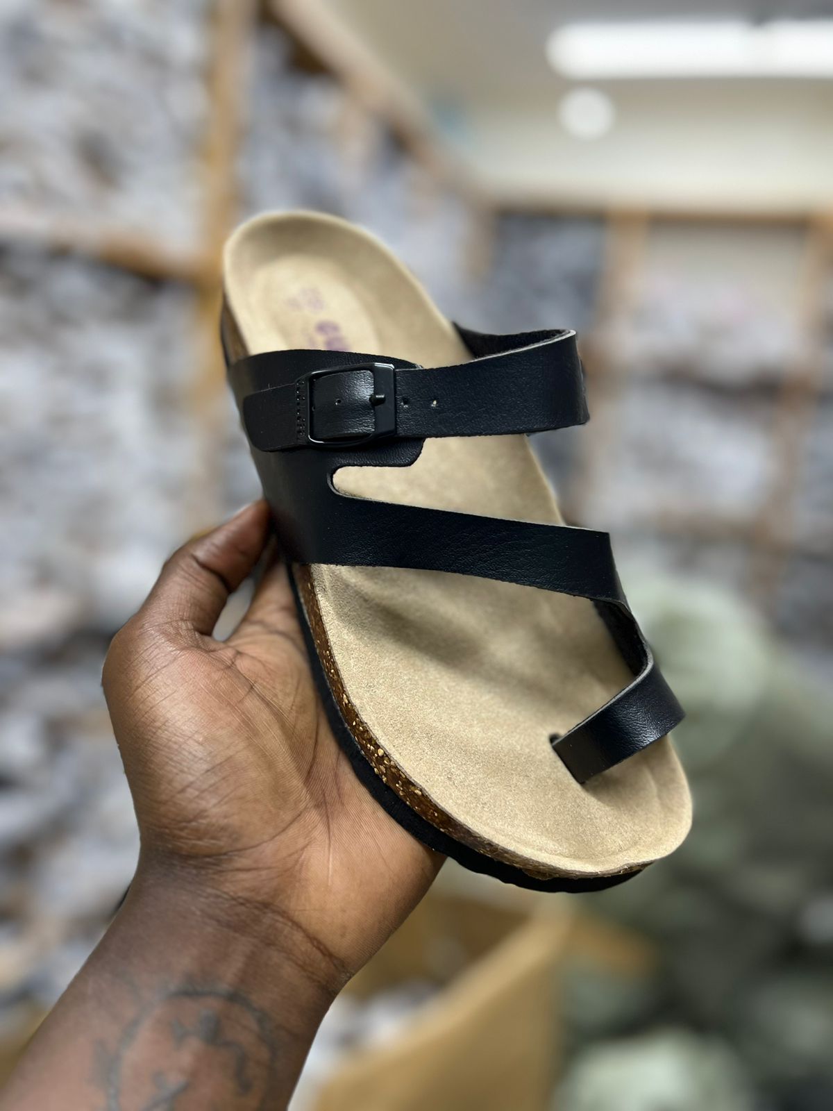 BUCKLE CORK SANDALS{TOE RING CUSTOM}