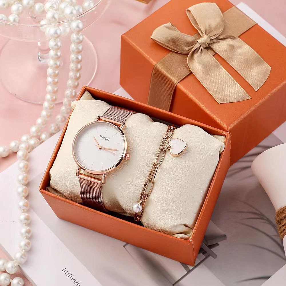 NAIDU WATCH SET WITH LOVE BRACELET[Round-Shaped Watch]