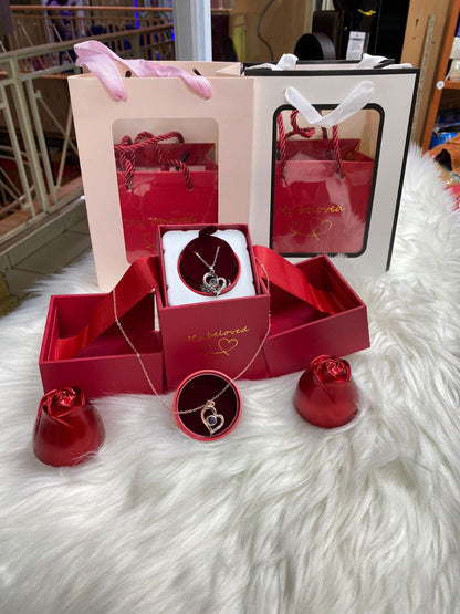 I LOVE YOU IN 100 WAYS PENDANT WITH A BOX AND BAG